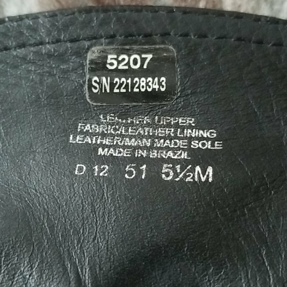 Shoes - Picture 5 of 8